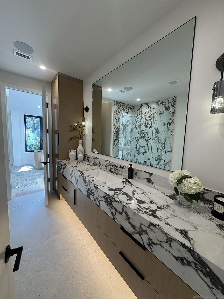 La Jolla Shores Ocean-View Estate — 4x8 Construction