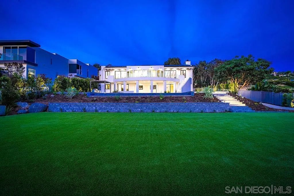 La Jolla Shores Ocean-View Estate — 4x8 Construction