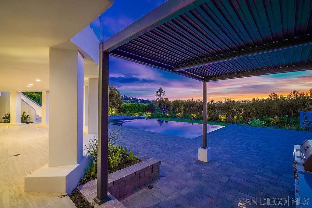 La Jolla Shores Ocean-View Estate — 4x8 Construction
