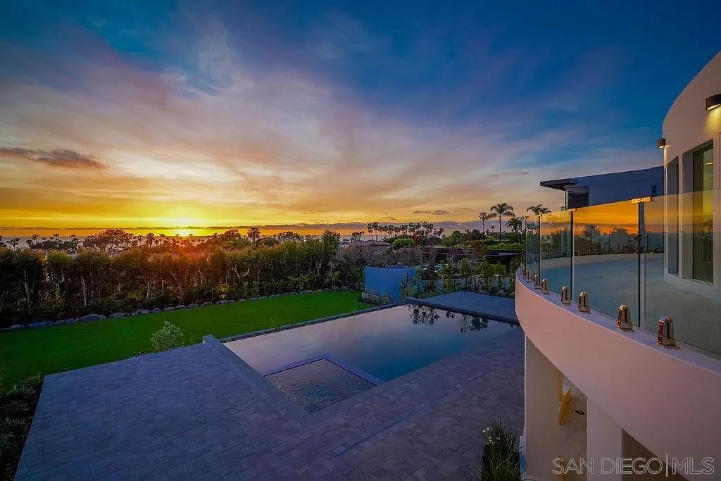 La Jolla Shores Ocean-View Estate — 4x8 Construction