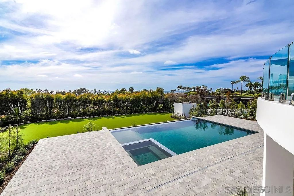 La Jolla Shores Ocean-View Estate — 4x8 Construction