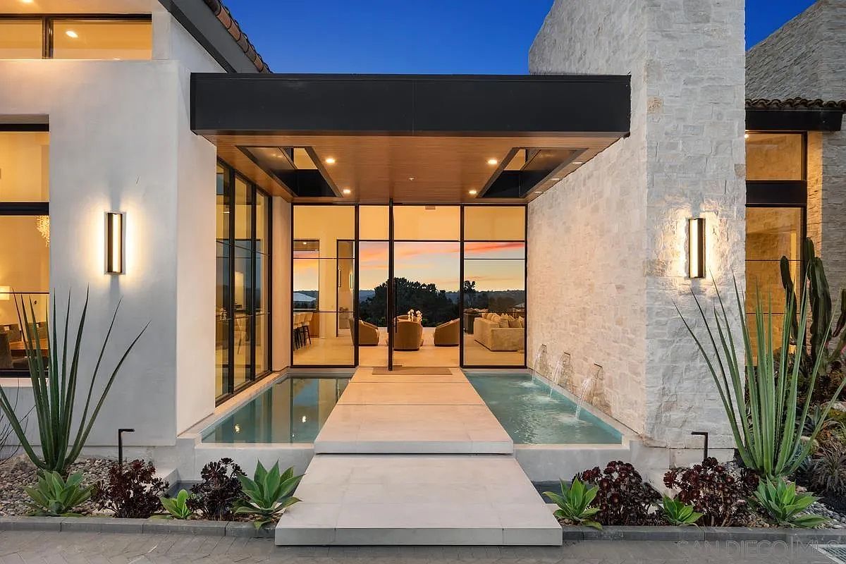 Modern Farmhouse on El Mirador — 4x8 Construction