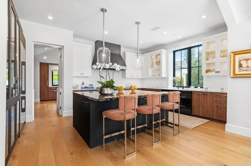 El Secreto Modern Farmhouse — 4x8 Construction