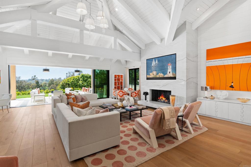 El Secreto Modern Farmhouse — 4x8 Construction