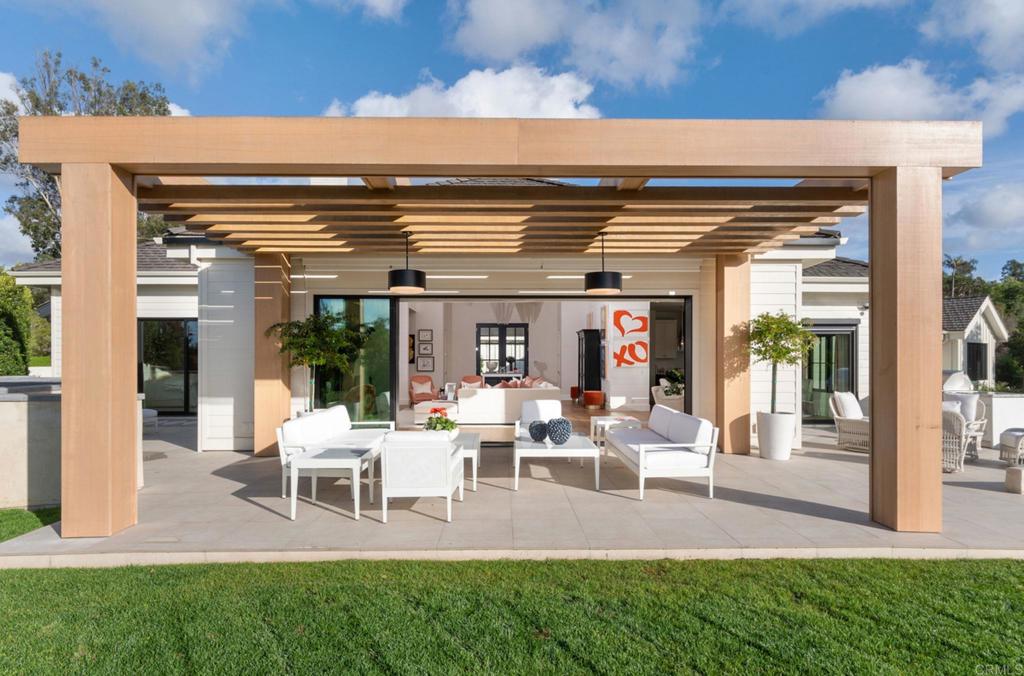 El Secreto Modern Farmhouse — 4x8 Construction