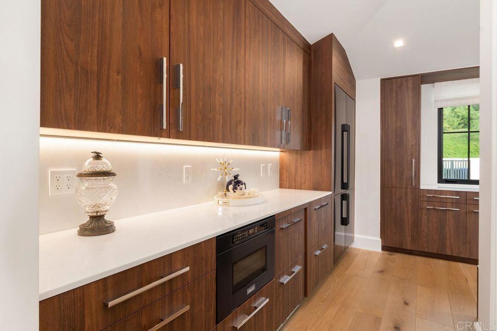 El Secreto Modern Farmhouse — 4x8 Construction