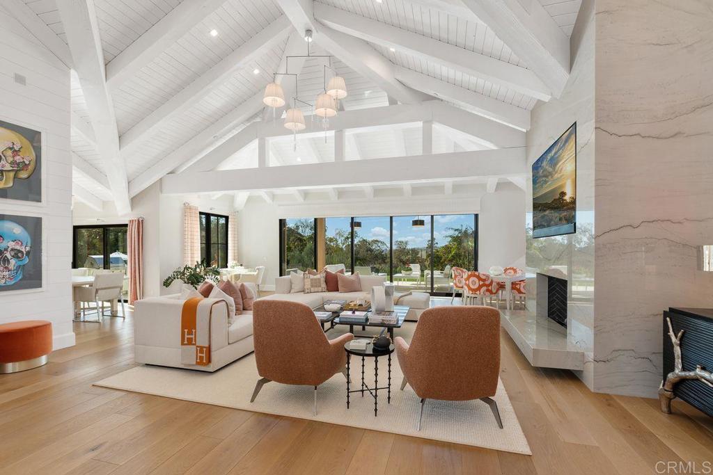 El Secreto Modern Farmhouse — 4x8 Construction