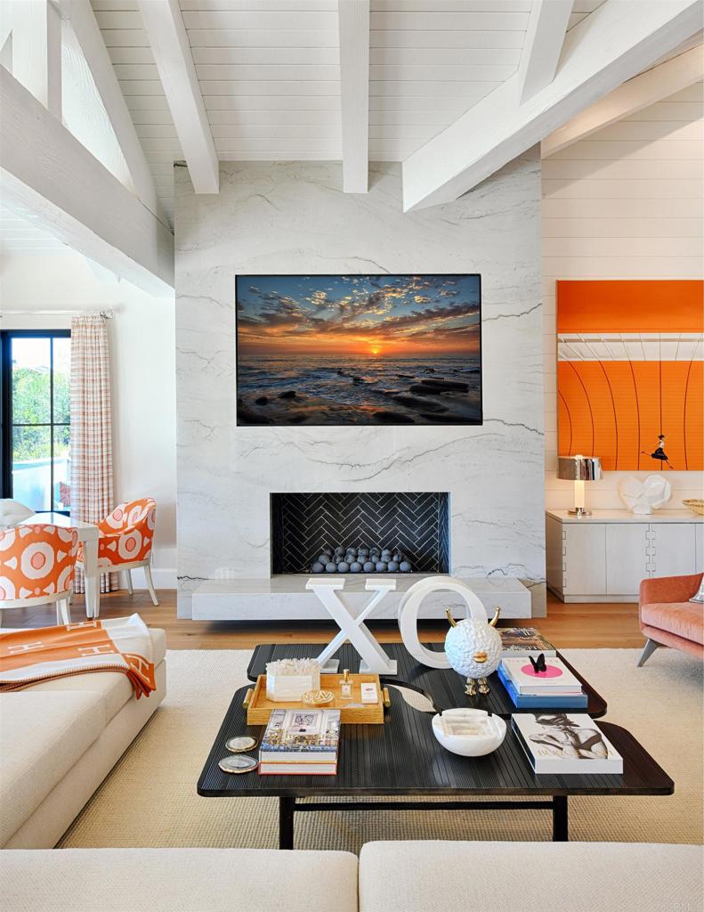 El Secreto Modern Farmhouse — 4x8 Construction