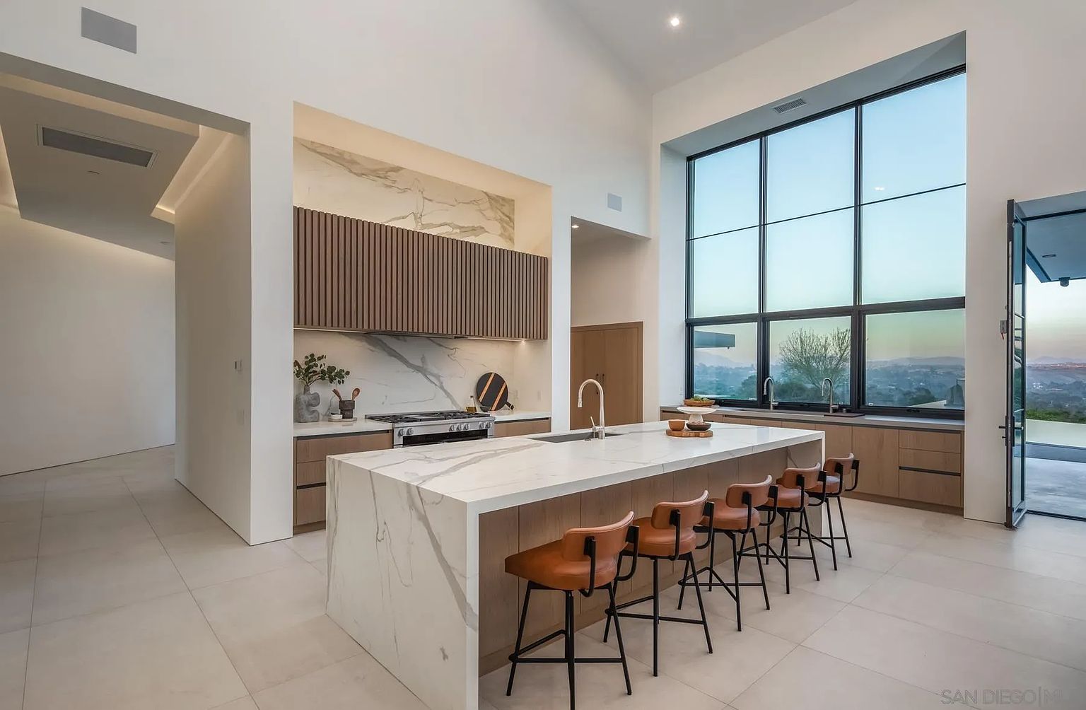 Linea Del Cielo modern estate, Rancho Santa Fe — foundation and concrete by 4x8