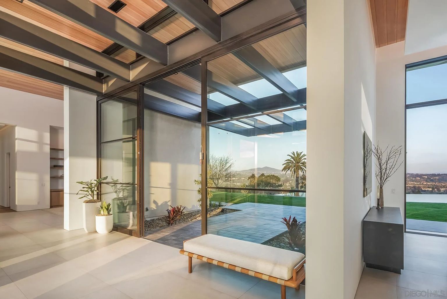 Linea Del Cielo modern estate, Rancho Santa Fe — foundation and concrete by 4x8