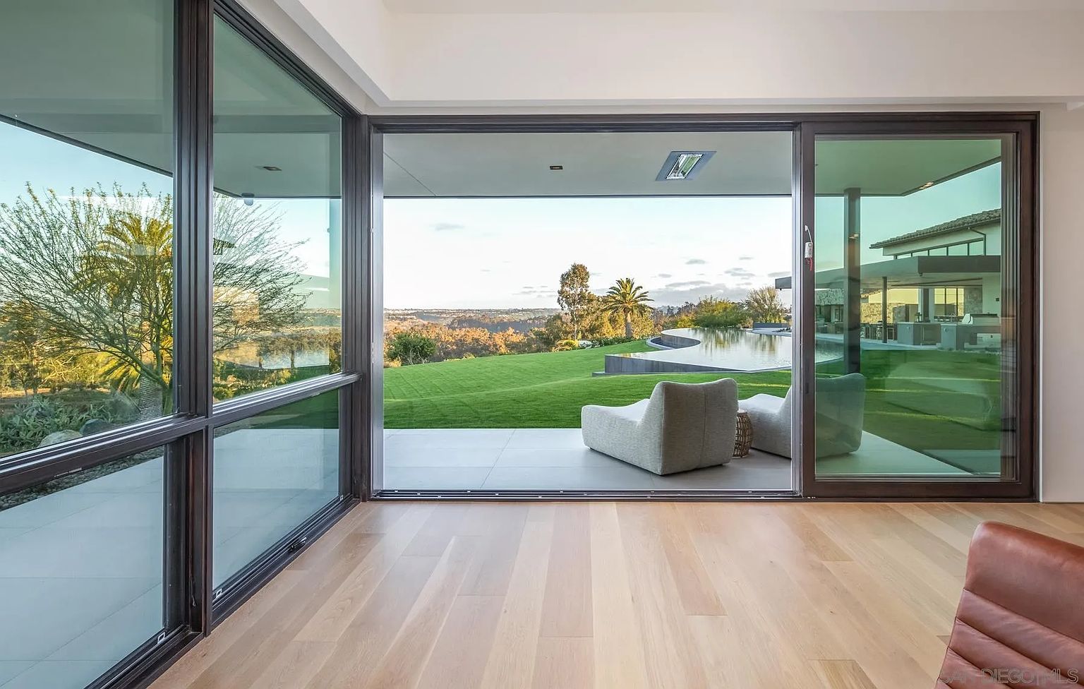 Linea Del Cielo modern estate, Rancho Santa Fe — foundation and concrete by 4x8