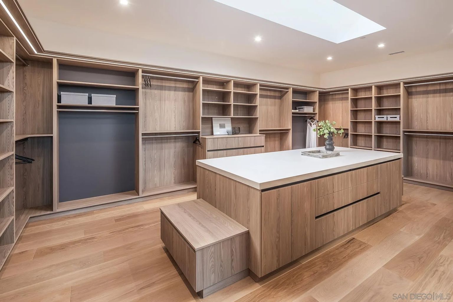 Linea Del Cielo modern estate, Rancho Santa Fe — foundation and concrete by 4x8