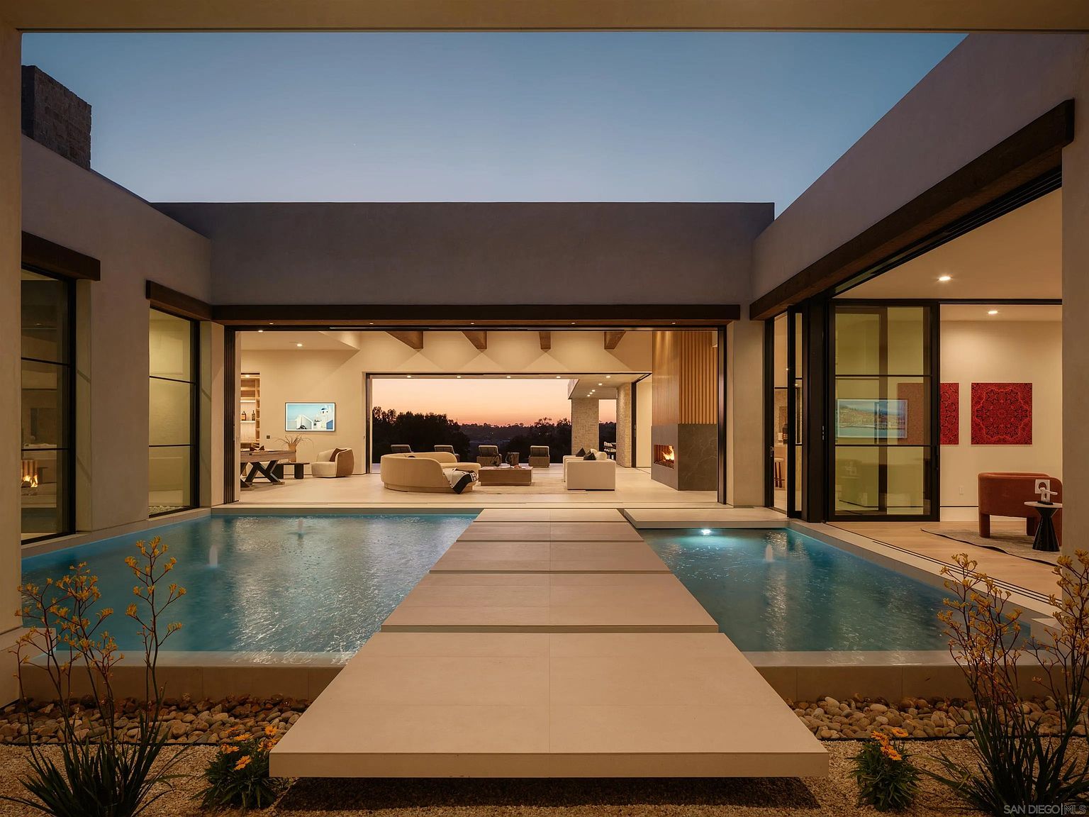 AER — Modern Estate in The Covenant — 4x8 Construction