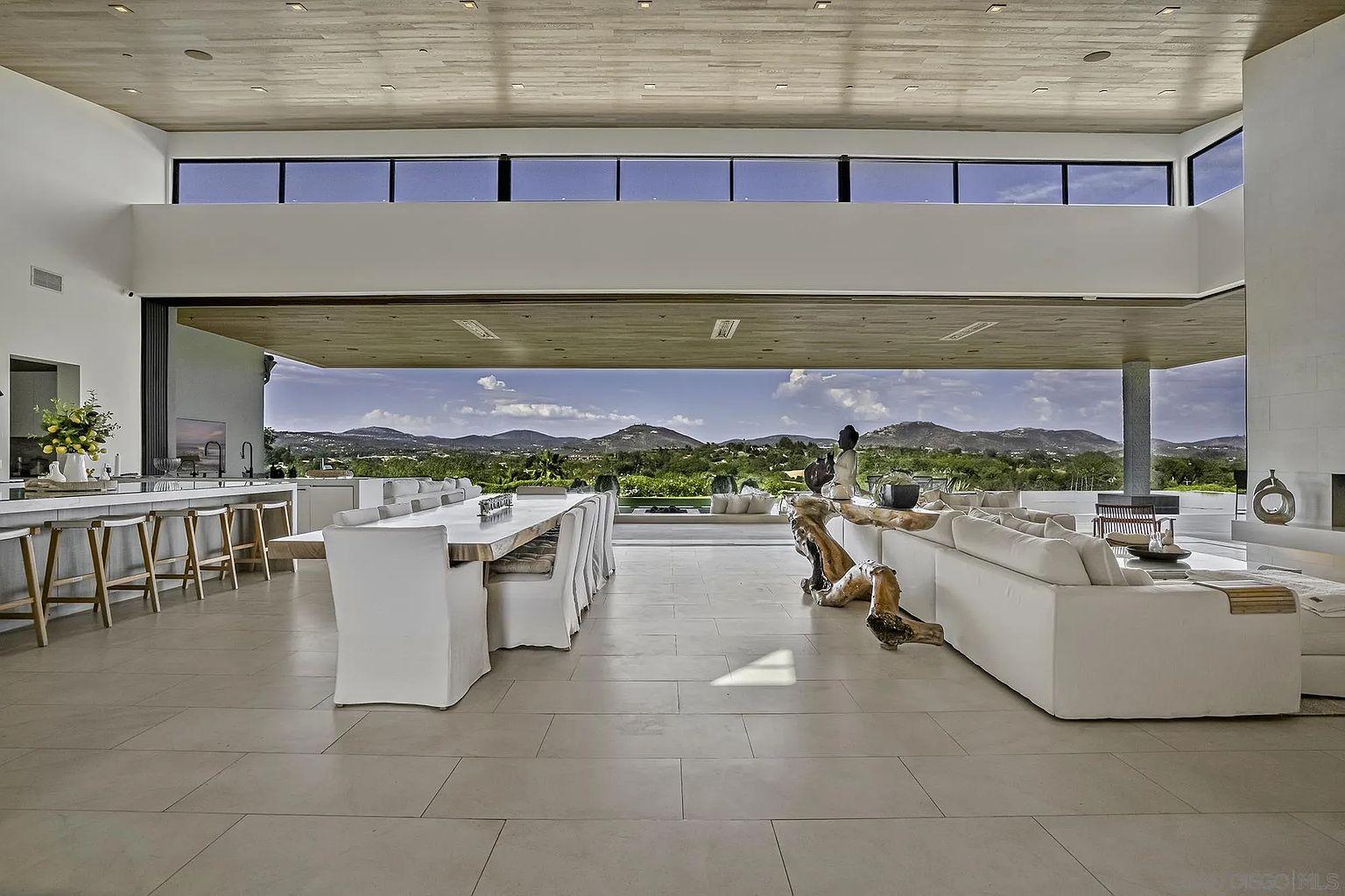 AER — Modern Estate in The Covenant — 4x8 Construction