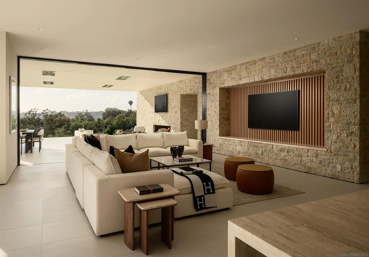 AER — Modern Estate in The Covenant — 4x8 Construction