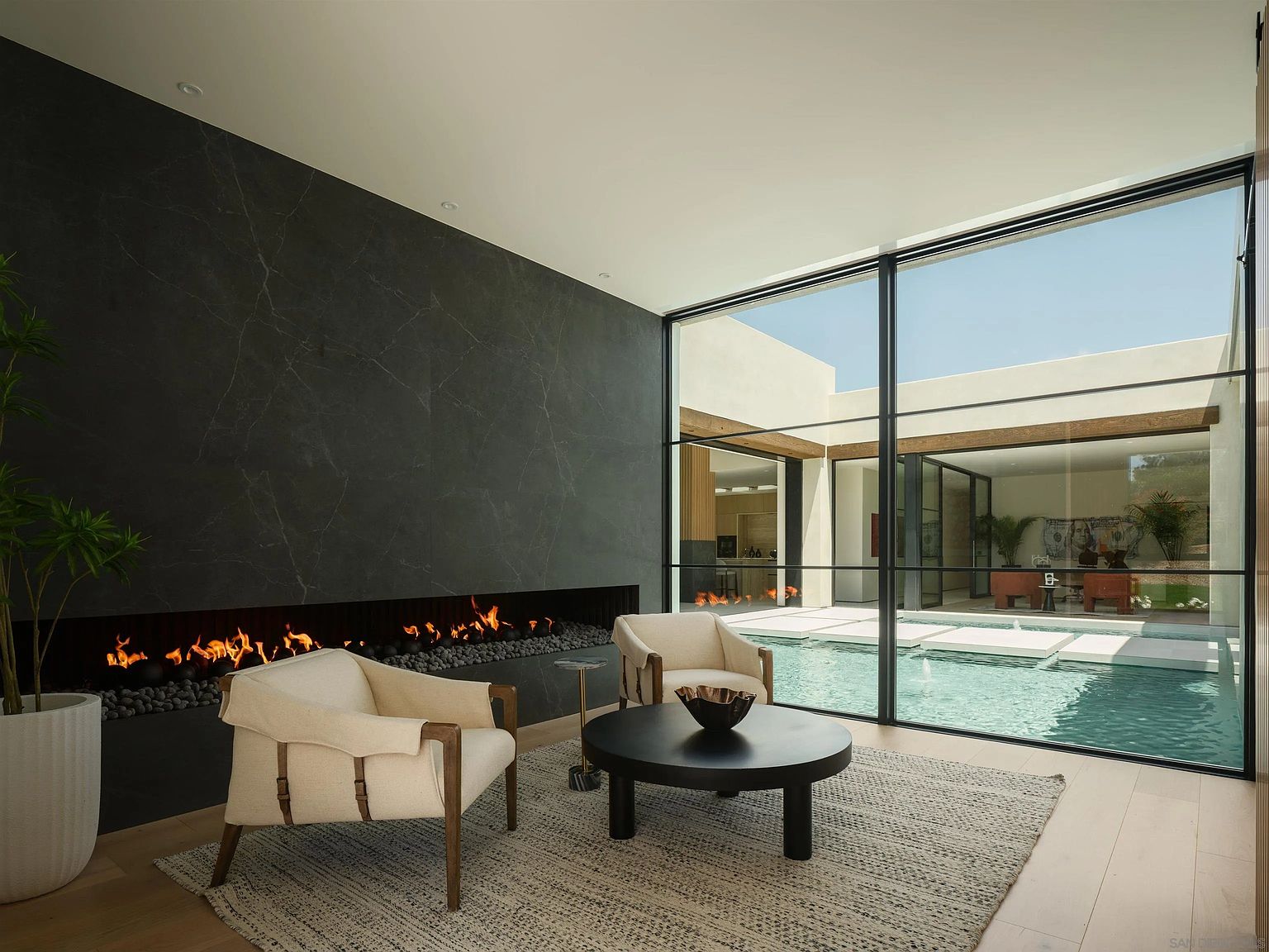 AER — Modern Estate in The Covenant — 4x8 Construction