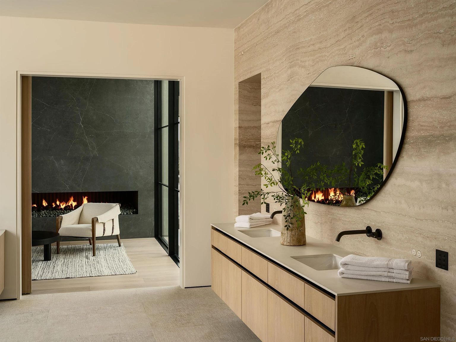 AER — Modern Estate in The Covenant — 4x8 Construction