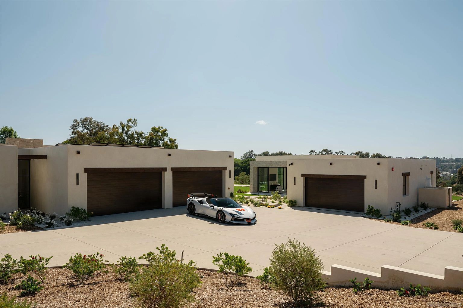 AER — Modern Estate in The Covenant — 4x8 Construction